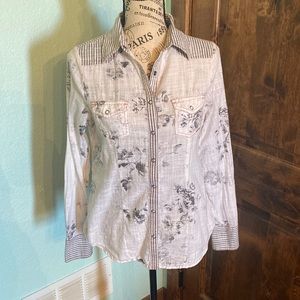 Floral Snap front shirt, size Small